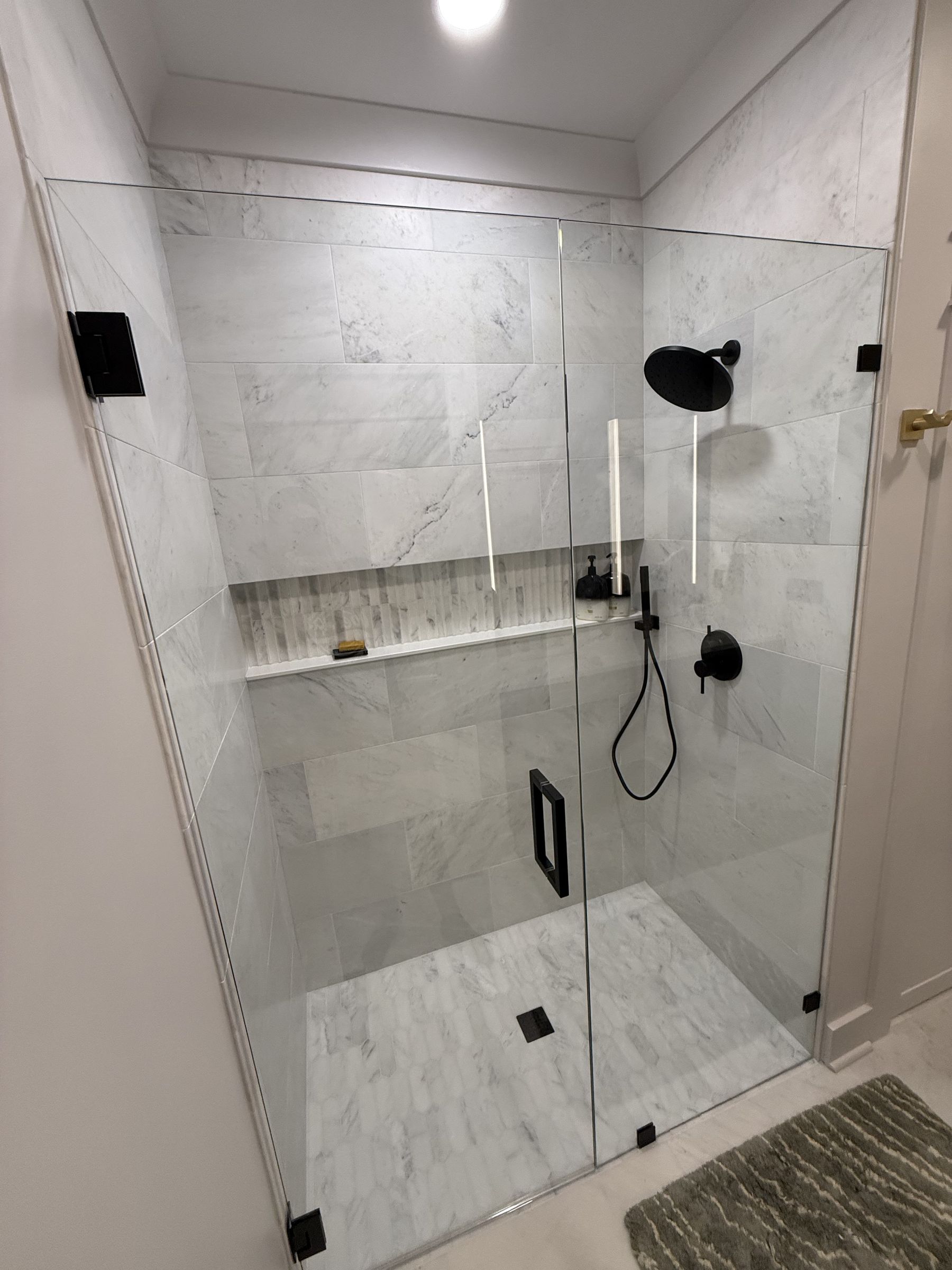 Wave-textured tile shower