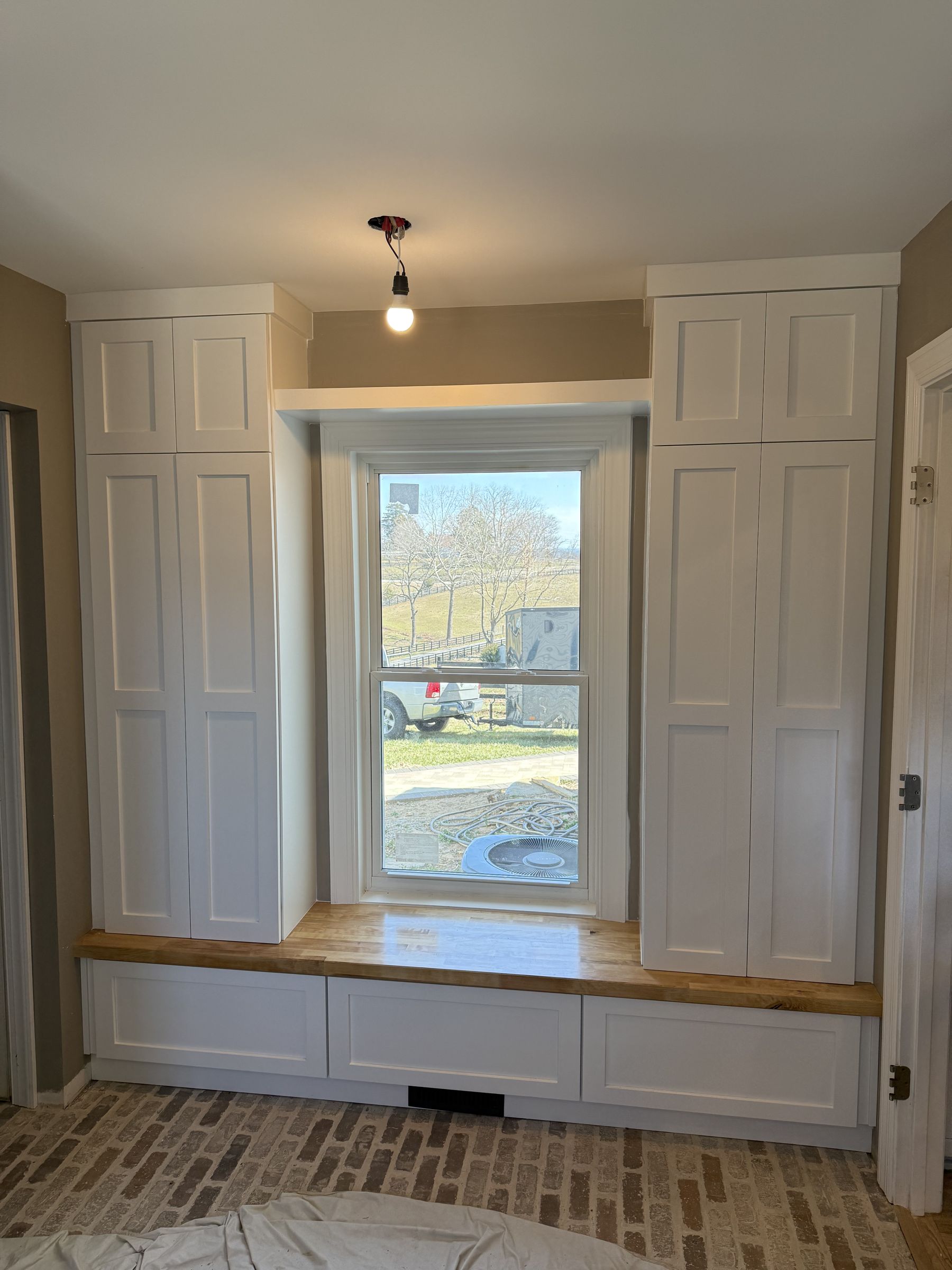 Window seat cabinetry